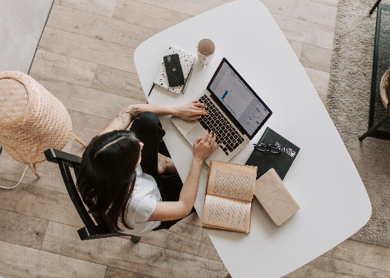 9 Amazing Remote Employee Rewards For Your Team