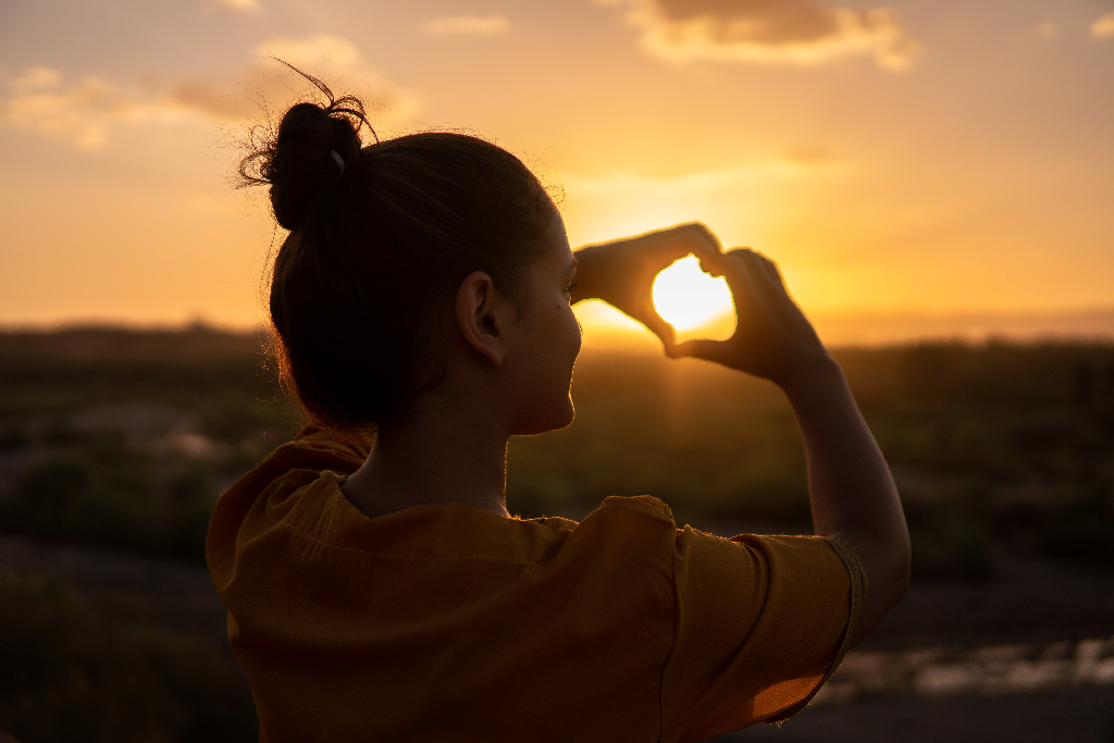 9 Amazing Remote Employee Rewards For Your Team